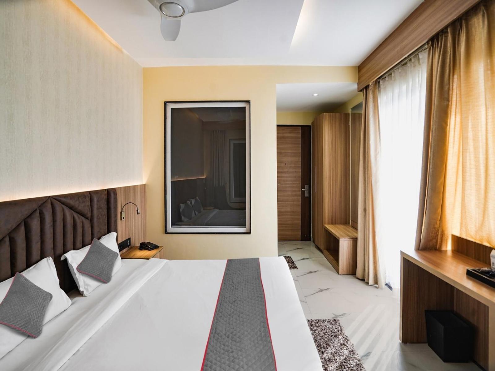 Aerotech Hotel New Delhi